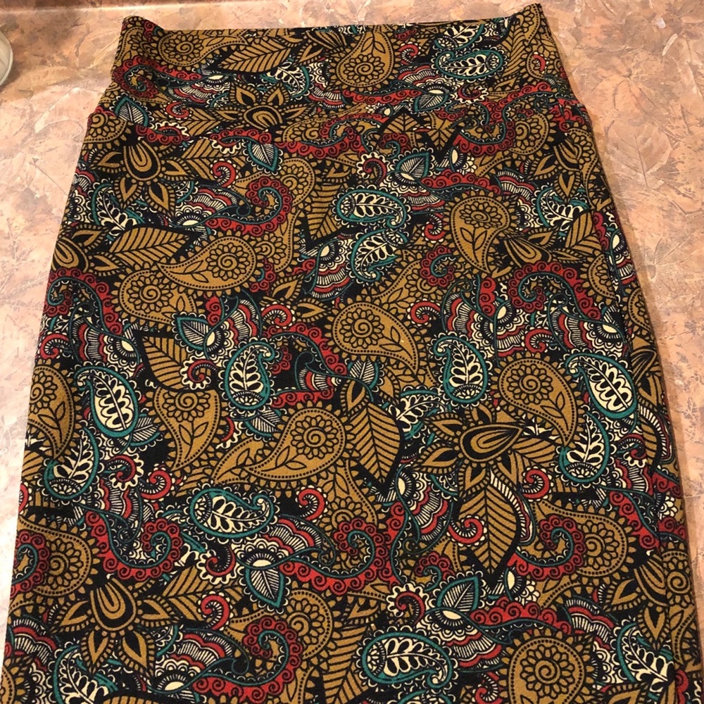 LulaRoe Cassie Skirt NWOT